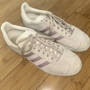 Adidas Gazelle Beige Sneakers W/Purple Stripes Streetwear Skater Casual Sz 7